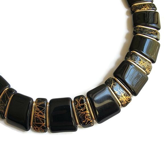 1980s Black Glass & Gold-Tone Bead Choker - Vintage Elegance - Made in Germany - Picture 6 of 10